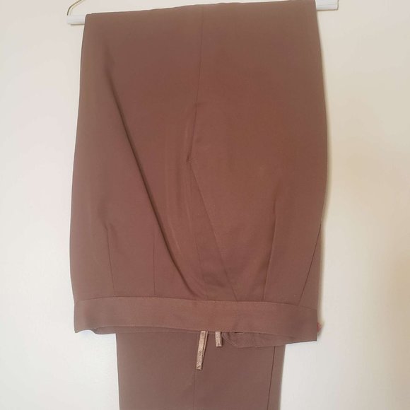 Vintage Atrium Brown Suit - Picture 4 of 8
